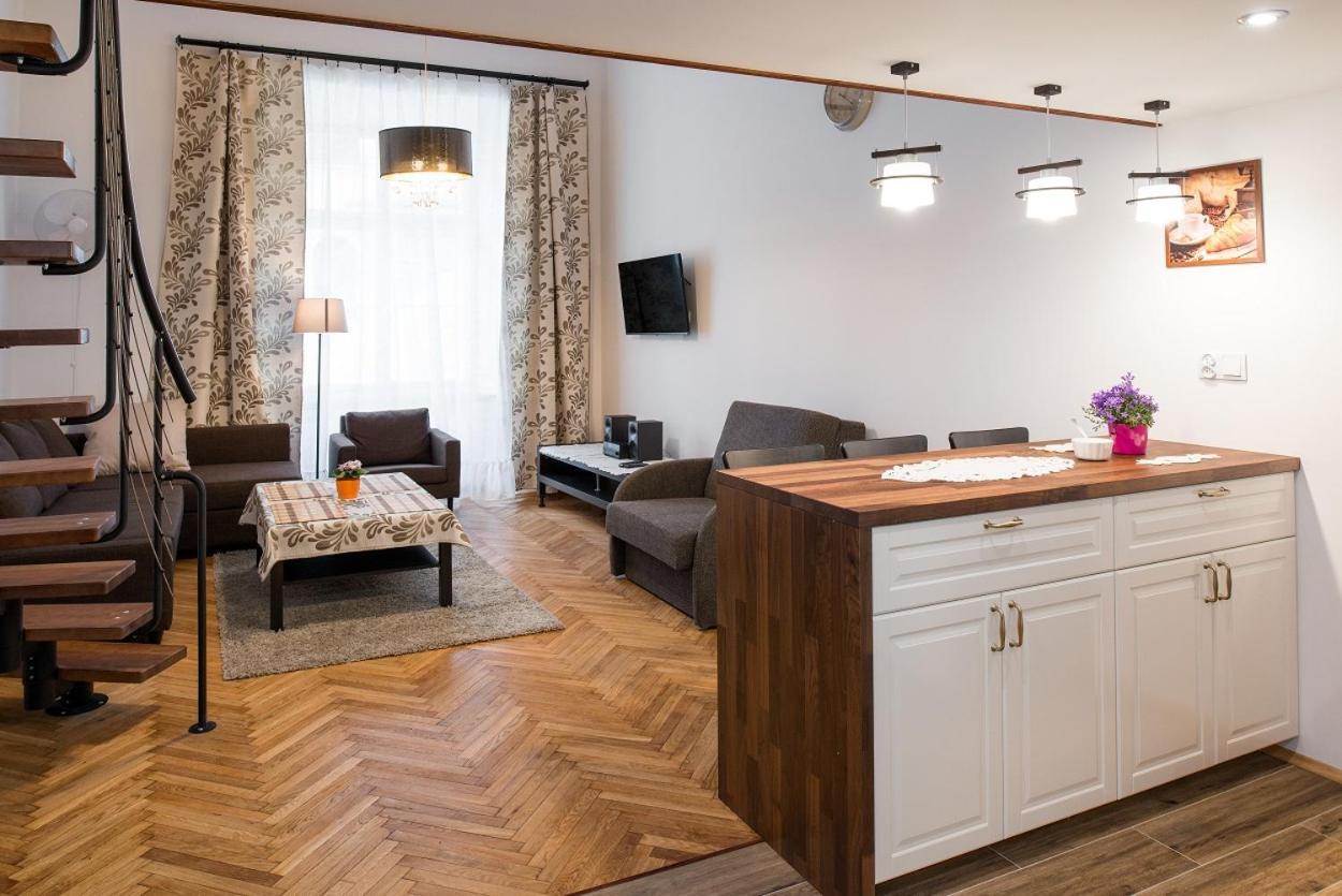 At Krakow Apartments Δωμάτιο φωτογραφία
